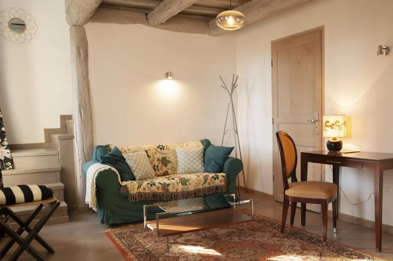 Bed and Breakfast Domaine Cap Rubis à Paradou Couette-café