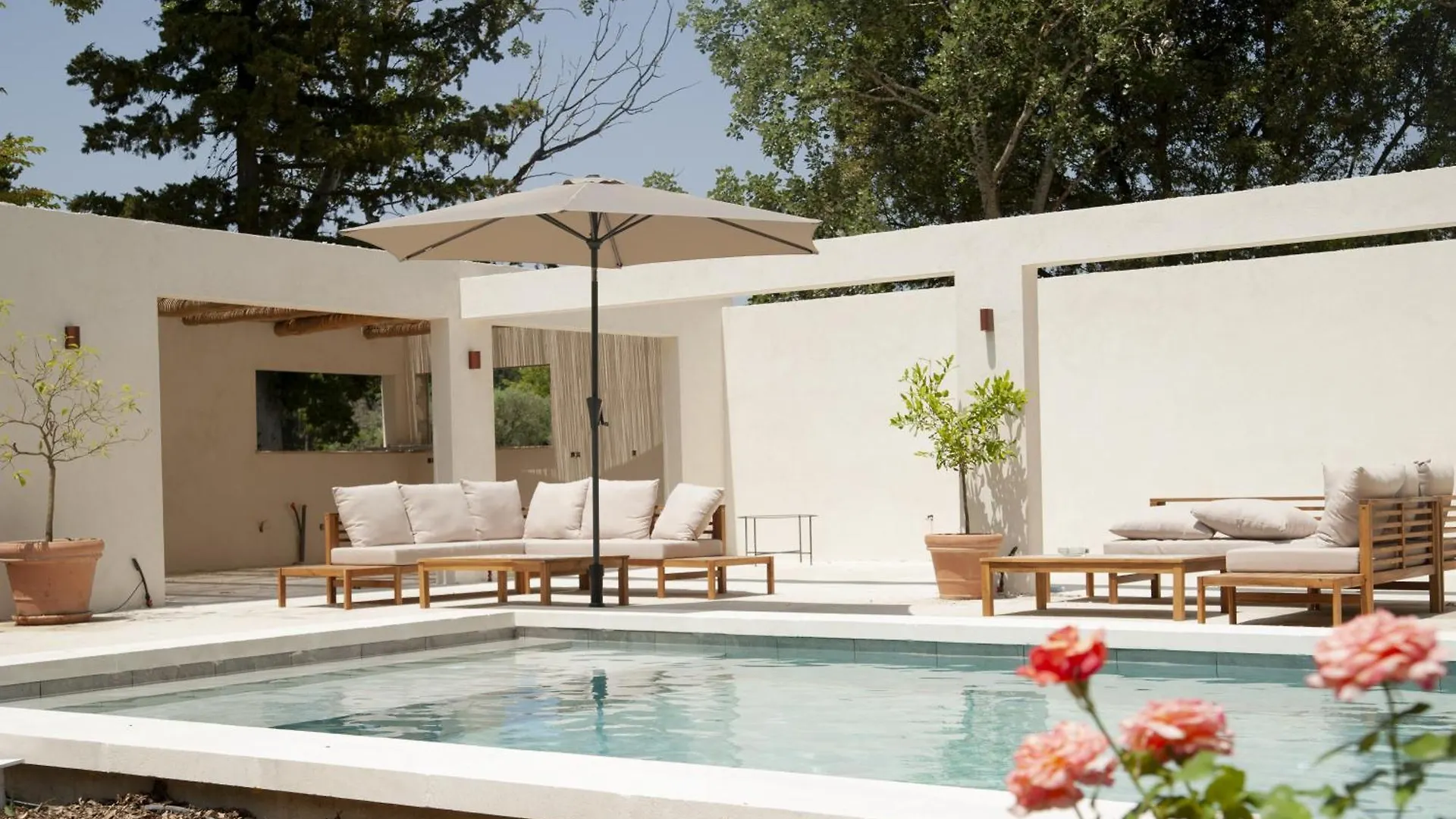 Bed and Breakfast Domaine Cap Rubis à Paradou 0*,  France